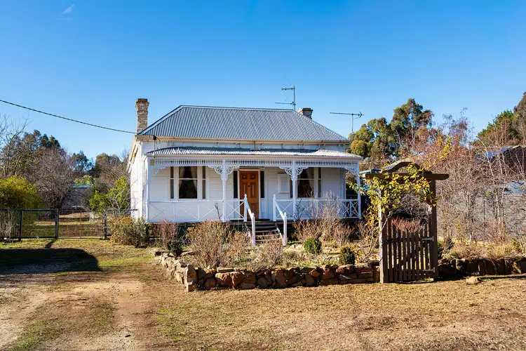 4 Templeton Street, Guildford VIC 3451