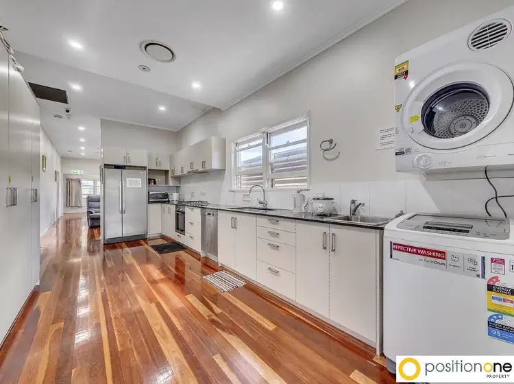 8/12 Shakespeare Street, Coorparoo QLD 4151