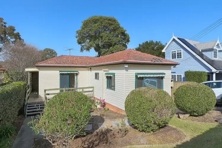 17 Highland Avenue, Toongabbie NSW 2146