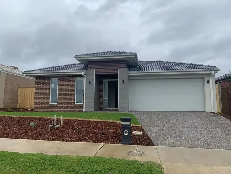 75 Thoroughbred Drive, Clyde North VIC 3978