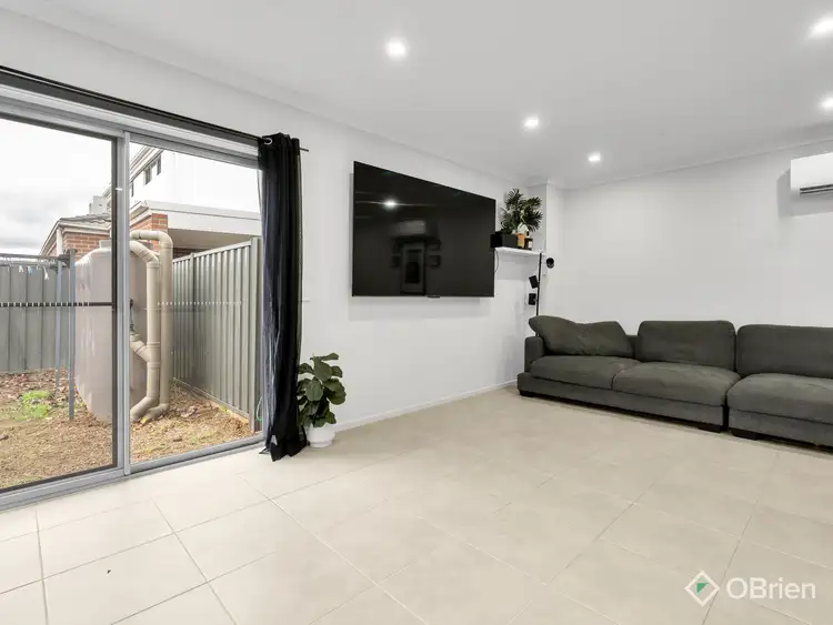 Fourth view of Homely unit listing, 2/13 Fishburn Grove, Harkness VIC 3337
