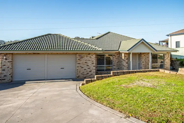 60 Mountain View Drive, Lavington NSW 2641