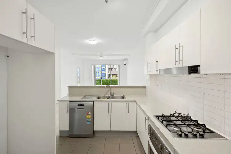 Second view of Homely unit listing, 22/11-13 Oaks Avenue, Dee Why NSW 2099