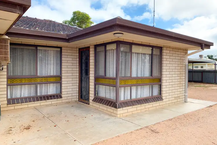 8/26 William Street