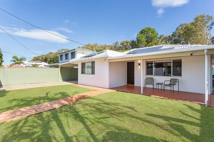 101 Mallawa Drive, Palm Beach QLD 4221