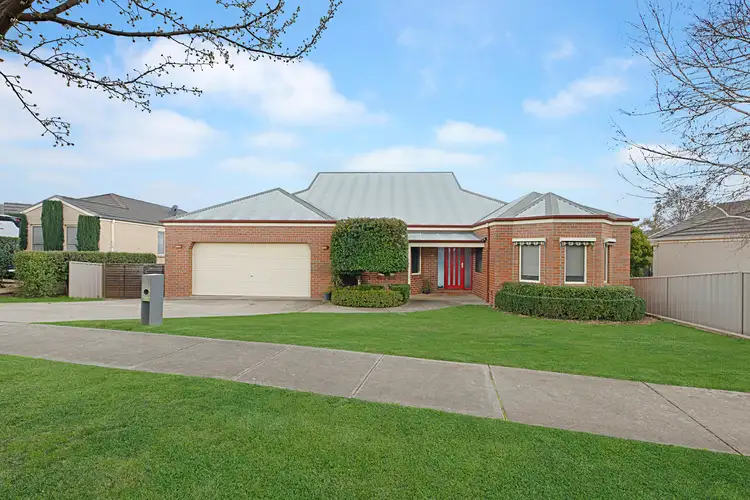 18 Jevington Drive, Wodonga VIC 3690