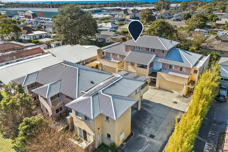 Main view of Homely townhouse listing, 6/5-7 Kirton Road, Bellambi NSW 2518