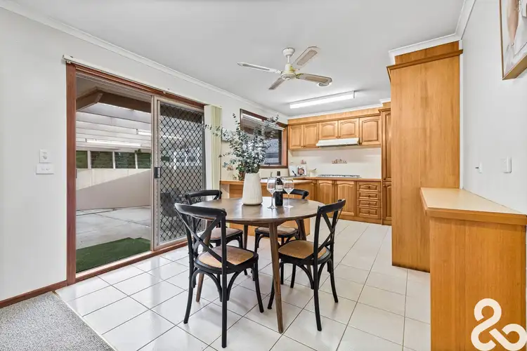 Fifth view of Homely house listing, 1/15 Allwyn Crescent, Mill Park VIC 3082