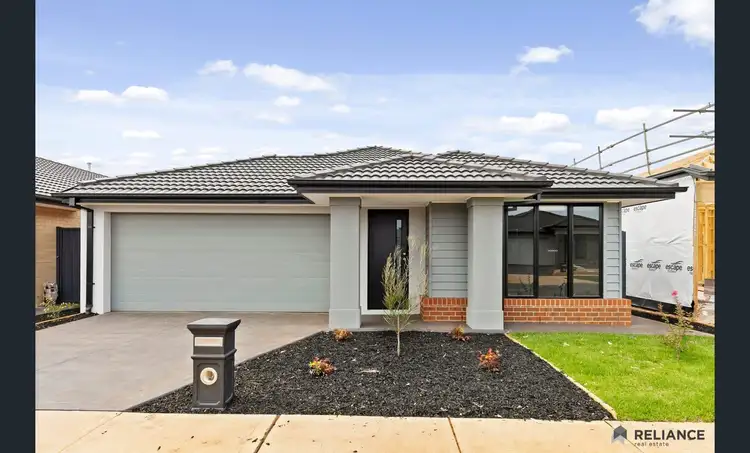 6 Buckland Avenue, Weir Views VIC 3338
