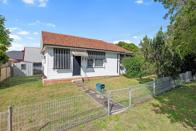 4 Ellesmere Street, Thornton NSW 2322