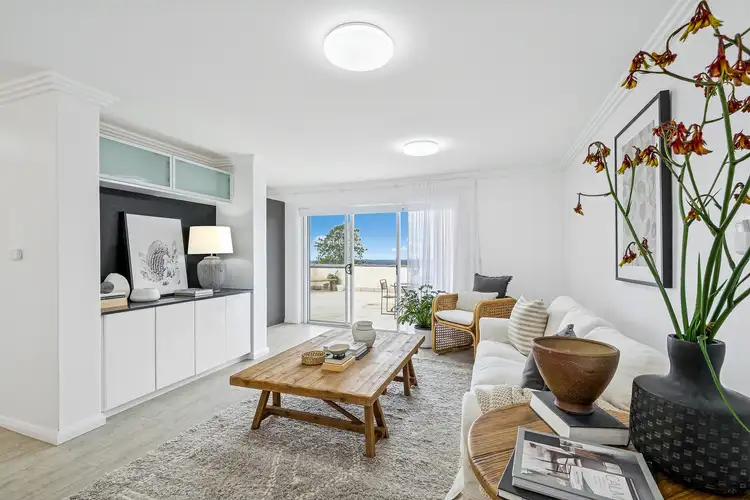 Main view of Homely townhouse listing, 1/16-18 Kalinda Road, Bullaburra NSW 2784