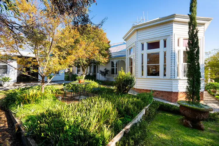 24 Adair Street, Maldon VIC 3463