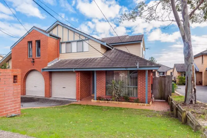 Main view of Homely house listing, 16 Woomera Road, Little Bay NSW 2036