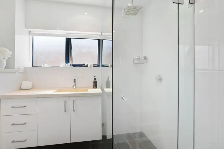 Fifth view of Homely apartment listing, 11/34-36 The Crescent, Dee Why NSW 2099