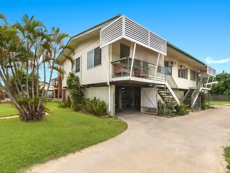 11 Bayswater Terrace, Hyde Park QLD 4812