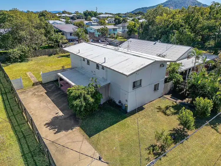 102 Eleventh Avenue, Railway Estate QLD 4810