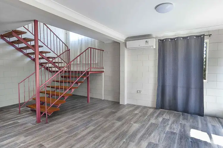 102 Eleventh Avenue, Railway Estate QLD 4810