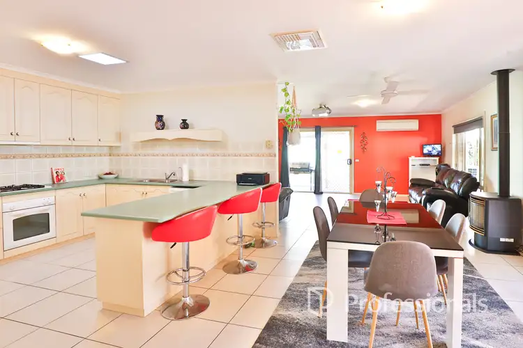 Fifth view of Homely house listing, 5 Vineleaf Street, Mildura VIC 3500