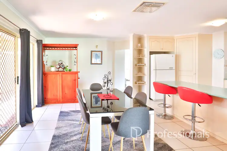 Sixth view of Homely house listing, 5 Vineleaf Street, Mildura VIC 3500