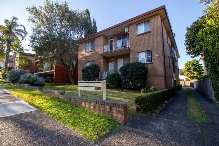 2/4 Rossi Street, South Hurstville NSW 2221