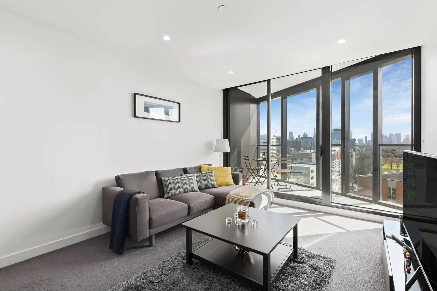 Main view of Homely unit listing, 1116/555 St Kilda Road, Melbourne VIC 3004