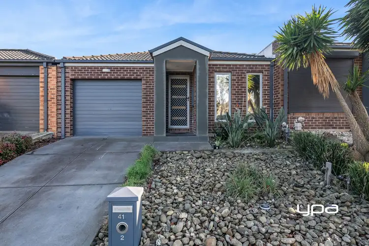2/41 Baggygreen Street, Sunbury VIC 3429
