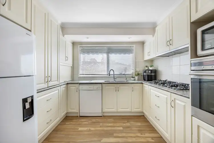 Fifth view of Homely house listing, 24 McEwen Drive, Sunbury VIC 3429