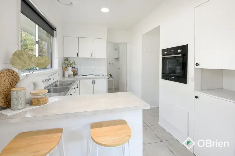 Second view of Homely house listing, 7 Timbertop Court, Frankston North VIC 3200