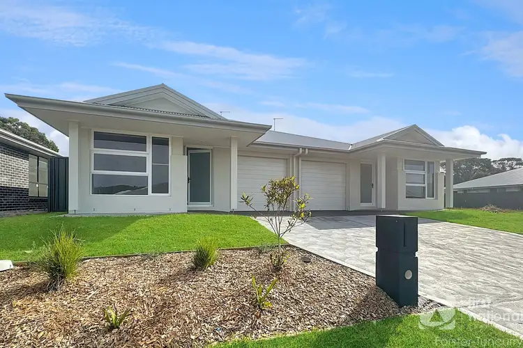 2/54 Iluka Boulevard, Forster NSW 2428