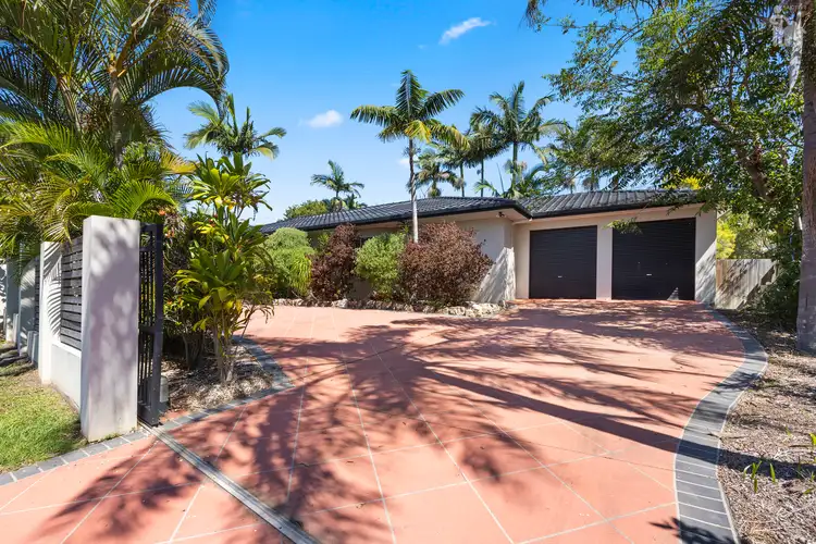 6 Victor Drive, Kawungan QLD 4655