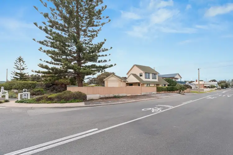 14 Barbara Street, Port Elliot SA 5212