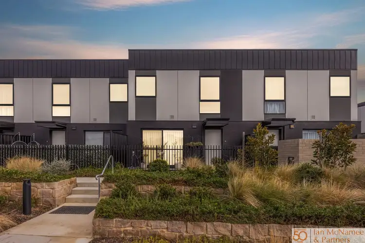 25 McFarlane Avenue, Googong NSW 2620