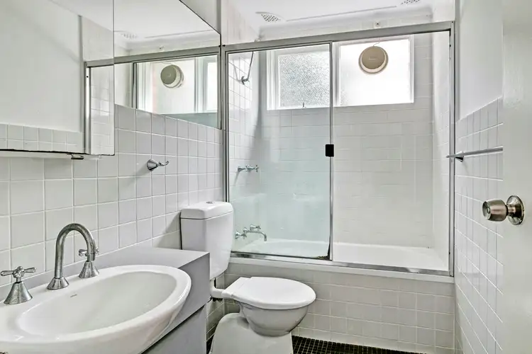 Fifth view of Homely apartment listing, 1/12 Lauderdale Avenue, Fairlight NSW 2094