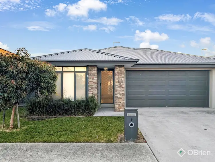 9 Raydale Avenue, Narre Warren South VIC 3805