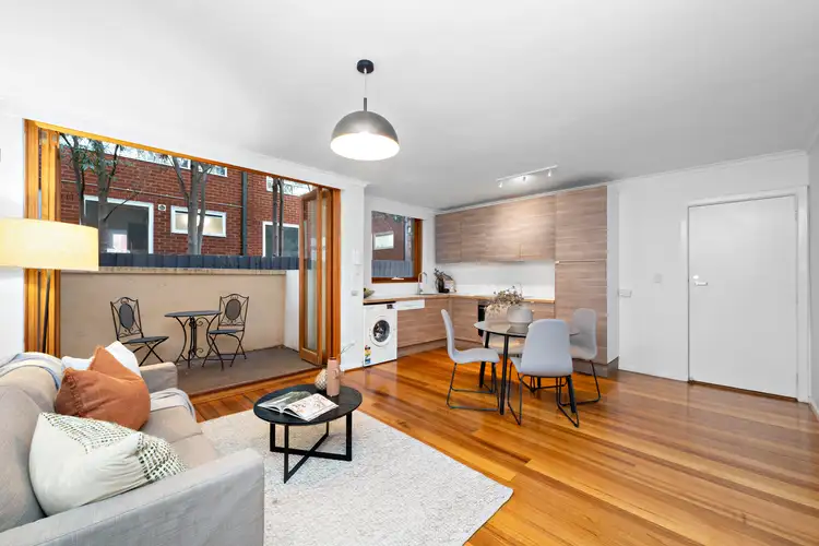 3/6 Inverleith Court, St Kilda VIC 3182