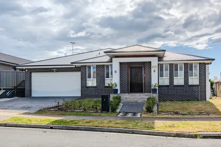 2 Carcoola Way, Jordan Springs NSW 2747