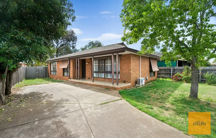 10 Wentworth Road, Melton South VIC 3338
