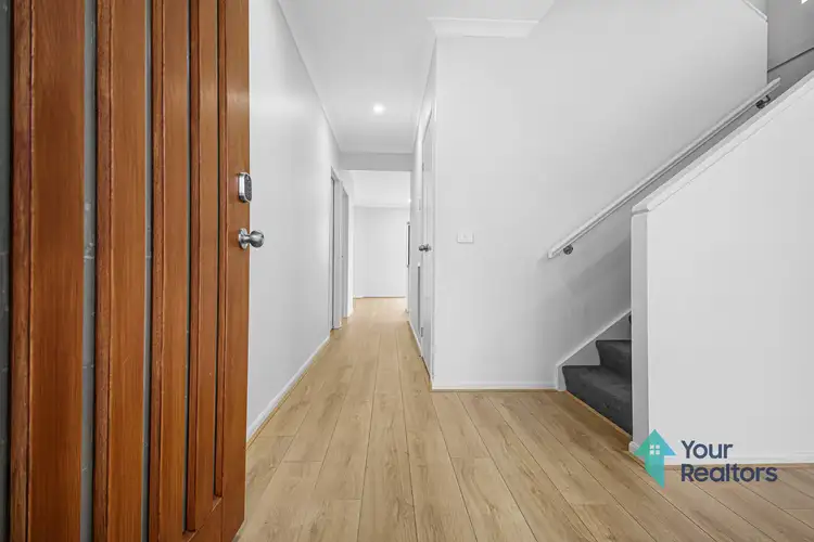 Second view of Homely house listing, 10 Rawson Circuit, Werribee VIC 3030