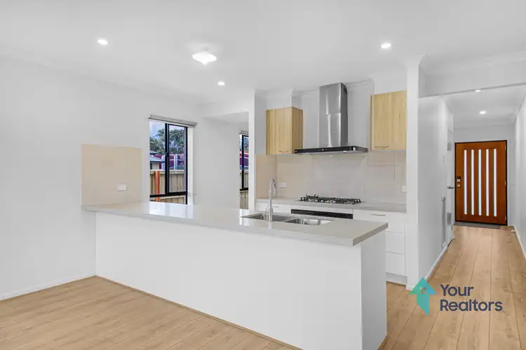 Third view of Homely house listing, 10 Rawson Circuit, Werribee VIC 3030