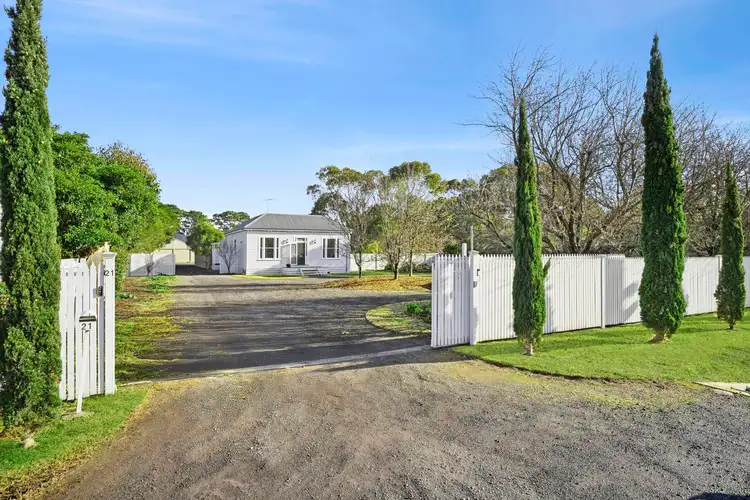 21 Manton Road, Moolap VIC 3224