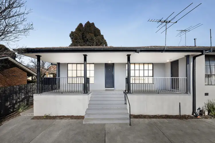 8/159 Oshanassy Street, Sunbury VIC 3429