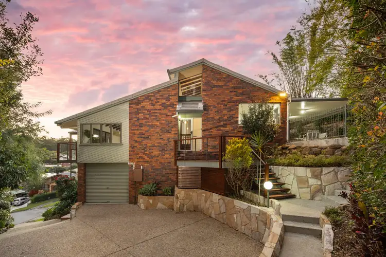 5 Nolina Court, Indooroopilly QLD 4068