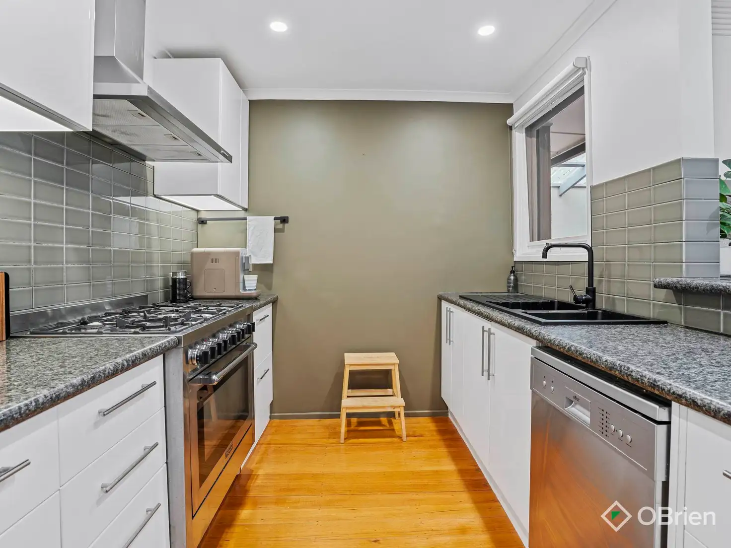 Main view of Homely house listing, 5 Khartoum Court, Frankston VIC 3199