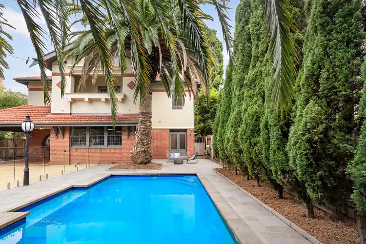 60 Alma Road, St Kilda VIC 3182