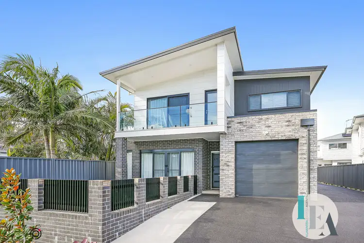 1/14 Headland Parade, Barrack Point NSW 2528