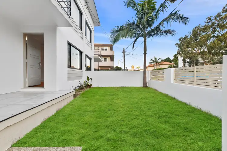 Third view of Homely apartment listing, 2/3 Frazer Street, Collaroy NSW 2097