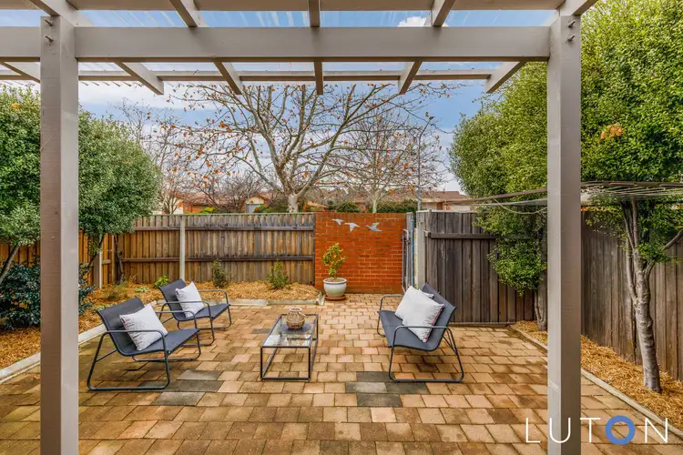 2/3 Redcliffe Street, Palmerston ACT 2913