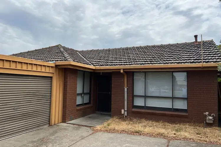 2/29 Buchanan Street, St Albans VIC 3021