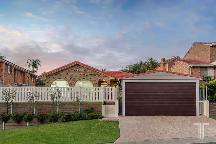 14 Eromanga Street, Carindale QLD 4152