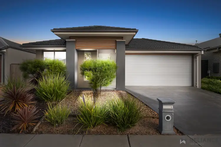 9 Glenferrie Avenue, Mickleham VIC 3064